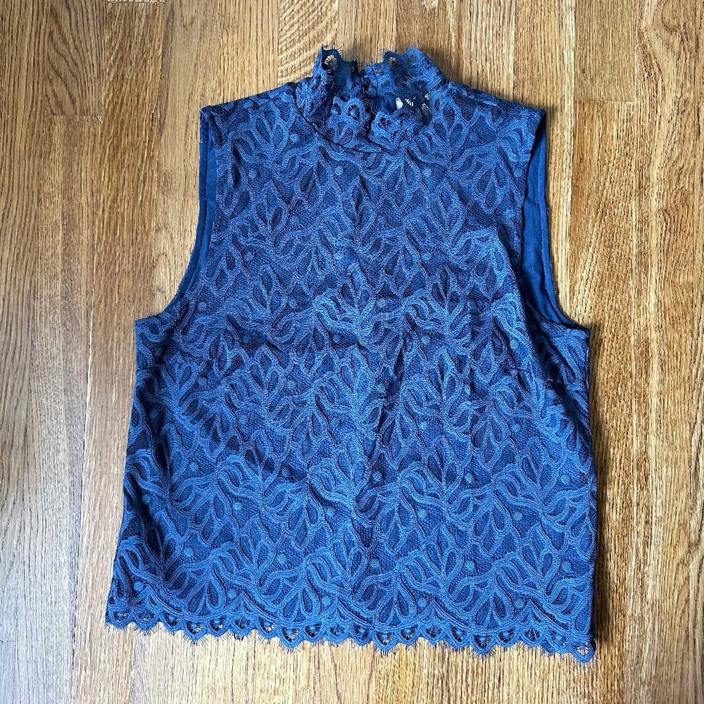 Womens H&M Sleeveless Lace Mock Neck Top, Blue, Size 6 (NWT)